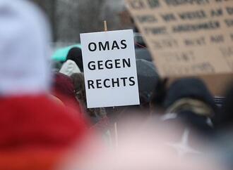 ''Omas gegen Rechts'' kritisieren Vorgehen der Union scharf