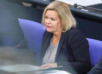 Faeser offen für Verbot chinesischer Energie-Komponenten