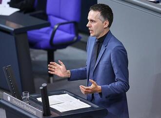 Grüne knüpfen Zustimmung bei Investitionspaket an Bedingungen