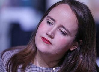 Lang stellt Finanzpaket-Zustimmung der Grünen infrage