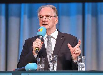 Haseloff drängt auf Einigung zu Milliarden-Schulden