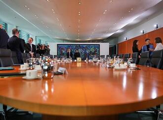 Kabinett beschließt Gleichstellungsbericht - Klimafragen im Fokus