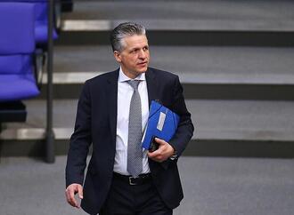 Frei will ''grundlegende Kehrtwende'' der Migrationspolitik