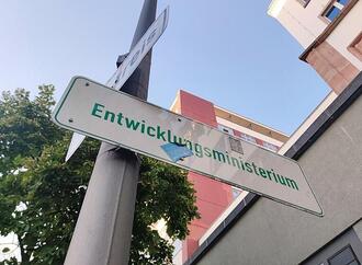 Lammert und Altmaier warnen vor Kürzung von Entwicklungshilfe