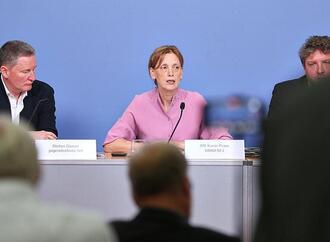 Bericht vorgestellt: Gefährdungen für Kinder im Netz nehmen zu