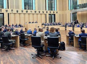 NRW startet Bundesratsinitiative für mehr schwimmende Photovoltaik