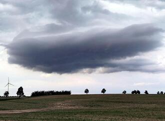 DWD warnt: Schwere Gewitter im Westen und Mitteldeutschland erwartet