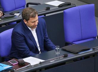 Länder kritisieren Klingbeils Vorgaben für Sondervermögenverteilung