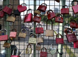 Studie: Beziehungszufriedenheit schwankt im Tagesverlauf