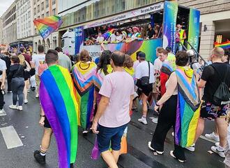 Prien unterstützt Teilnahme ihrer Mitarbeiter beim CSD