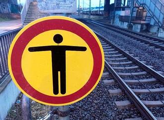 Unwetter legt Bahnverkehr zwischen Berlin und Hamburg lahm