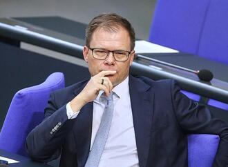 Umweltminister ruft Kommunen zu klimagerechten Umbauten auf