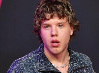 Alex Warren an Spitze der Single-Charts - Zartmann holt Silber