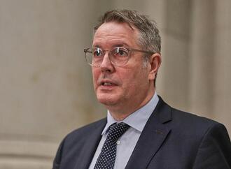 Schweitzer betont Bedeutung der grenzüberschreitenden Zusammenarbeit