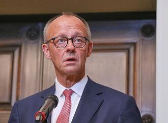 Ataman nennt Aussagen von Merz zu Regenbogenfahnen ''fatal''