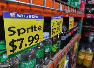 US-Inflationsrate bleibt bei 2,7 Prozent - Kerninflation steigt