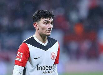 DFB-Pokal: Frankfurt und Paderborn feiern Favoritensiege