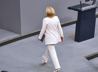 Linksfraktionschefin legt Klöckner Rücktritt nahe