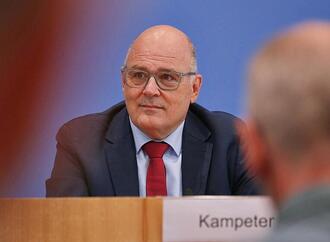 BDA-Hauptgeschäftsführer verschärft Kritik am Tariftreuegesetz