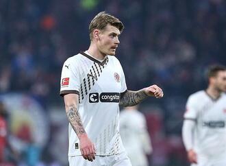 1. Bundesliga: Zwei späte Tore sichern St. Pauli Punkt gegen BVB