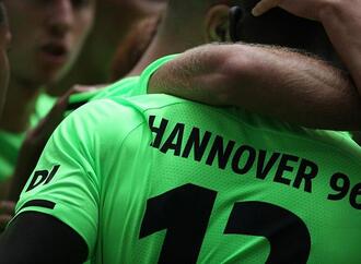 2. Bundesliga: Hannover siegt auch in Kiel - Platz eins gefestigt