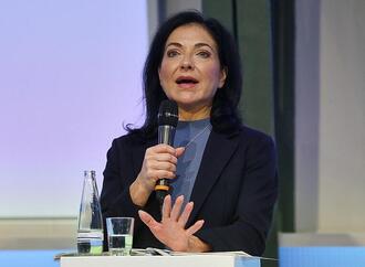 Reiche will bei Wasserstoff zunächst auf Gas setzen