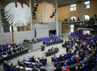 Bundestag debattiert weiter über Haushalt für 2026