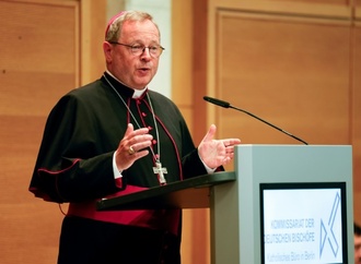 Bischof Bätzing fordert Einmischung der Kirche bei Thema Rechtsextremismus