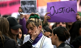 Nach Livestream von Dreifachmord an Frauen: Tausende demonstrieren in Buenos Aires