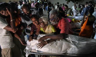 Gedränge bei sengender Hitze: 39 Tote bei Massenpanik in Indien