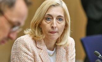 Gesundheitsministerin zurückhaltend bei Abschaffung von Pflegegrad