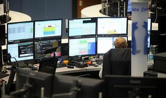 Dax am Mittag weiter im Plus - 100-Tage-Linie setzt Stopp-Schild
