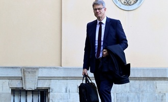Verkehrsminister Schnieder erleidet bei Kabinettsklausur Kreislaufzusammenbruch
