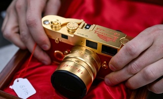 Kamerahersteller Leica feiert Jubiläumsjahr mit Umsatzrekord