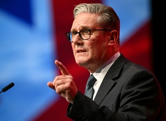Britischer Premier Starmer attackiert Rechtspopulisten in Labour-Parteitagsrede