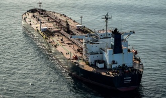 Drohnenverdacht: Kapitän eines Schiffs der russischen Schattenflotte weiter in Gewahrsam