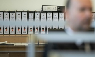 Bürokratiekosten in Deutschland sinken - bleiben aber auf hohem Niveau