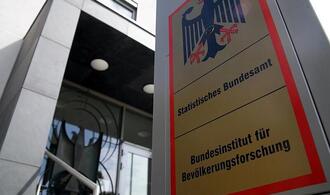 Destatis: Nettoeinkommen zwischen Ost und West nähern sich an