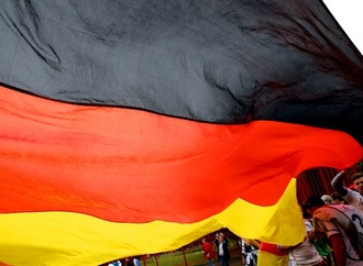 Festakt mit Merz und Macron zum Tag der Deutschen Einheit in Saarbrücken