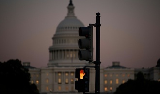 USA bleiben im Shutdown: Experte warnt vor wochenlangem Stillstand