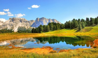 Die Dolomiten im Herbst entdecken: Kunst, Kultur und Genuss