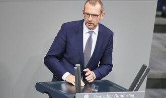 Röwekamp will Entscheidung über Wehrpflicht spätestens Mitte 2027