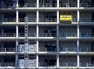 Bau-Turbo soll Wohnungsbau beschleunigen - Bundestag verabschiedet Gesetzesentwurf