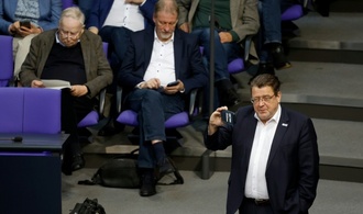 Bundestag hebt Immunität der AfD-Abgeordneten Brandner und Moosdorf auf