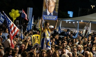 ''Endlich Hoffnung'': Zehntausende Menschen versammeln sich auf Geiselplatz in Tel Aviv