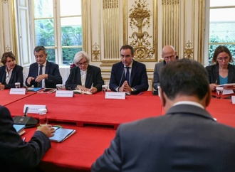 Frankreichs neue Regierung befasst sich mit Haushaltsentwurf