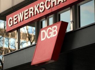 DGB fürchtet steigende Fehlzeiten durch psychische Erkrankungen