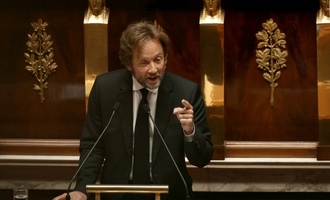 Frankreichs Sozialisten verzichten zunächst auf Regierungssturz
