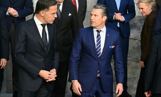 Rutte und Hegseth erwarten mehr Waffenkäufe von Nato-Ländern in den USA