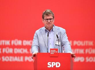 Stegner droht Union mit Koalitionsende bei Aufgabe der Brandmauer